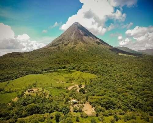 Arenal volcano & hotsprings thumbnail